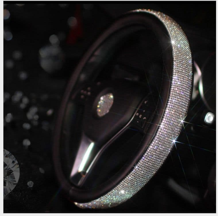 image-Car steering wheel handle set Four seasons universal really cute feminine cartoon leather anti-slip handle