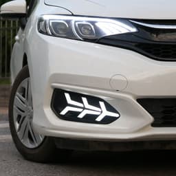 image-Car modified two-color daytime running lights