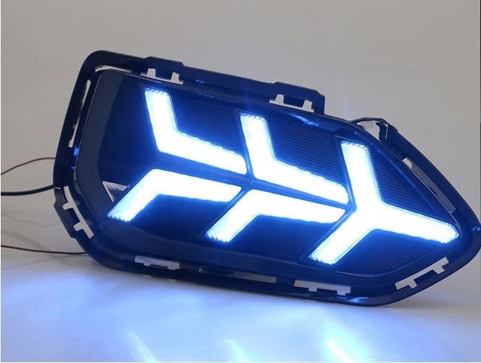image-Car modified two-color daytime running lights