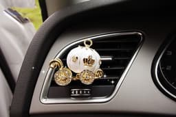 image-Cartoon Car Fragrance Car Interior Perfume Aromatherapy Female Car Supplies