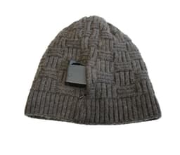 image-Unisex Fleece Hat Winter Warm Hat USB Rechargeable Electric Heating Hat For Outdoor Climbing Riding Fishing Hiking Accessory