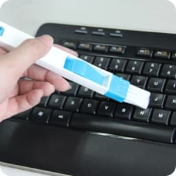image-Cleaning Brush For Window Keyboard