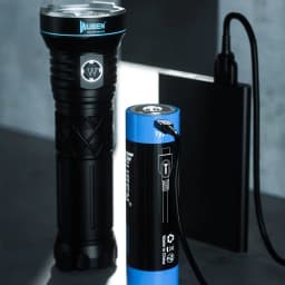 image-Rechargeable Flashlight Super Bright Long-range Searchlight