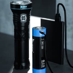 image-Rechargeable Flashlight Super Bright Long-range Searchlight
