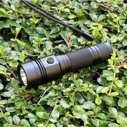 image-Ultra-thick Aluminum Alloy USB Rechargeable Flashlight