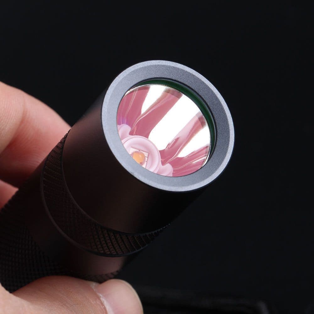 image-Convoy S2 SST20 Thermoelectric Separation Coating 7135 12 Sets 18650 Flashlight