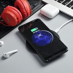 image-Mobile Phone 10W Round Wireless Charger