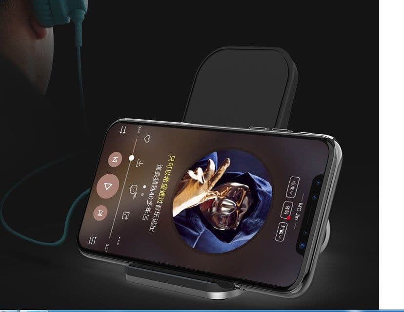 image-Put On The Desktop And Charge The Wireless Charger At Any Time