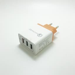 image-Plastic Multi-port USB Charger