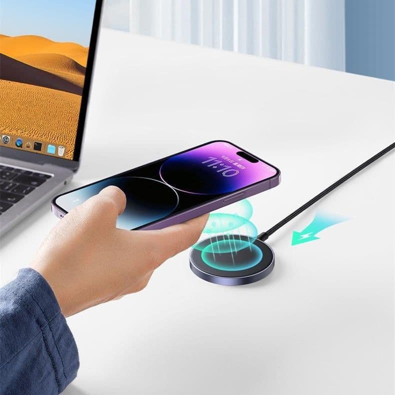 image-Wireless Charger Adsorbs Mobile Phone Magnetic Suction Weaving