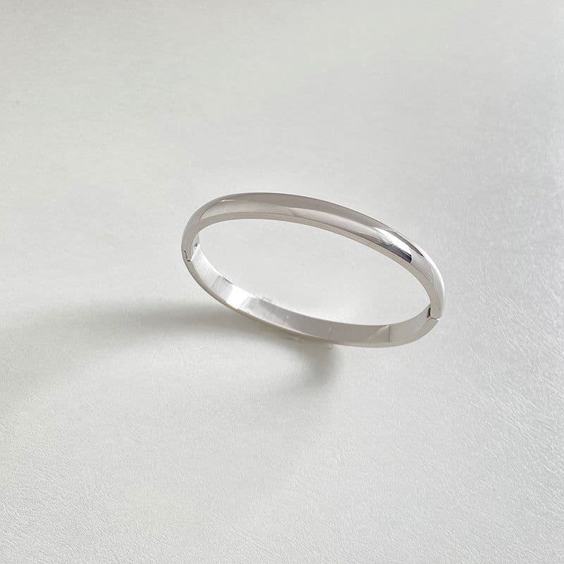 image-Retro Minimalistic Buckle Simple Bracelet Gold Bracelet