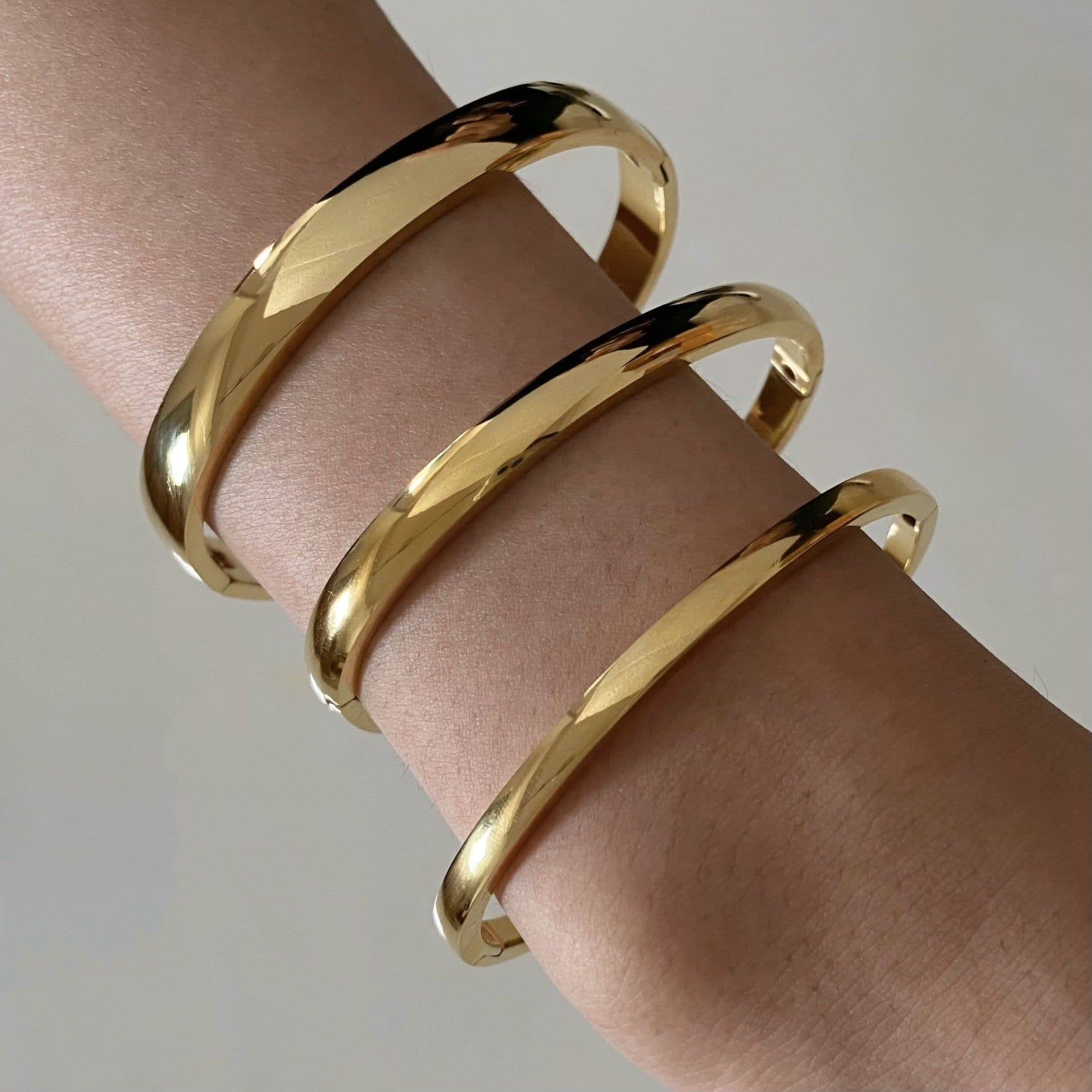 image-Retro Minimalistic Buckle Simple Bracelet Gold Bracelet