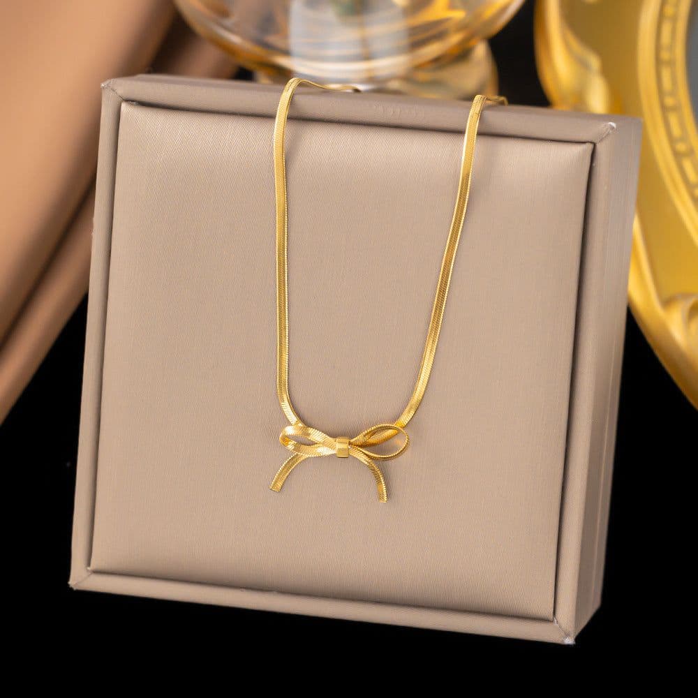 image-Fashion Jewelry Snake Bones Chain Butterfly Sweet Necklace Titanium Steel 18K Gold Plating