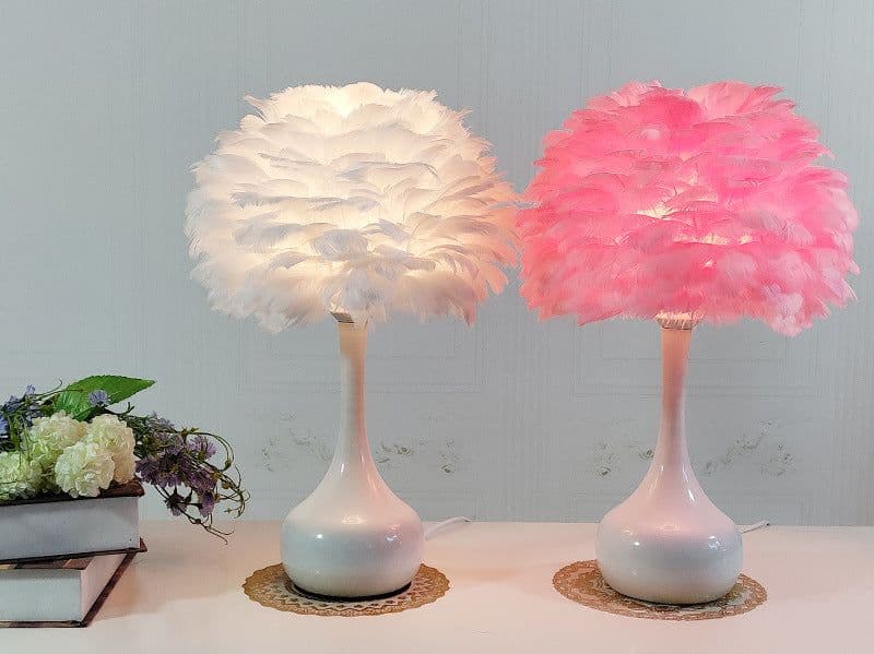 image-Luxury Feather Table Lamp Bedroom Bedside Light Nordic Ins Touch Dimming Desk Lights for Living Room Study Room Decor Lighting