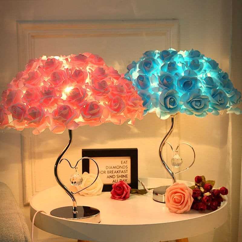 image-Rose Heart-shaped Table Lamp