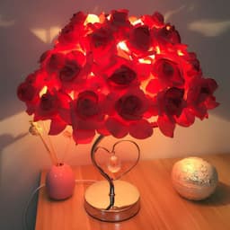 image-Rose Heart-shaped Table Lamp