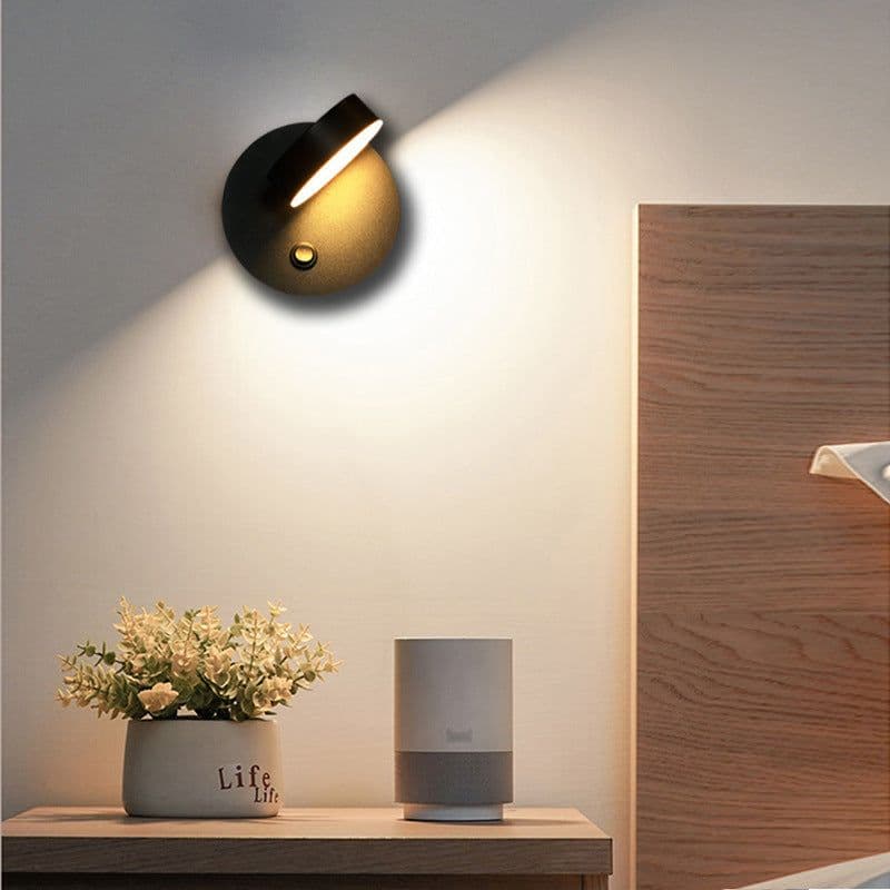 image-LED Wall Lights In Hotel Rooms Can Be Rotated