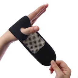 image-Magnetic Wrist Brace For Men And Women Sports Sprain Fitness Wrist Breathable