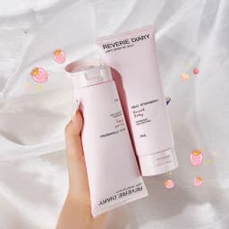 image-Wild Strawberry Body Scrub Fruit Acid Cleans The Cuticle