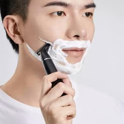 image-Wet And Dry Eyebrow Trimmer For Body, Leg And Armpit Hair