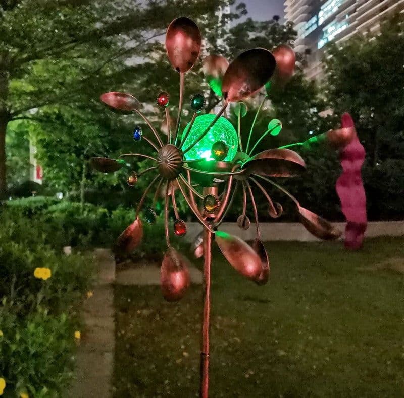 image-Amazon Hot Selling Garden Plug-In With Solar Glass Ball