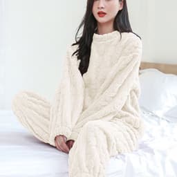 image-Winter Pajamas Sets Homewear Solid Color Loose Thickened Coral Velvet Pullover Long Sleeves And Trousers Warm Pajamas Indoor Outdoor Casual Clothes