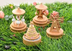 image-Music Boxes Innovative Rotating Musical Box Wooden Music Box Table Decoration