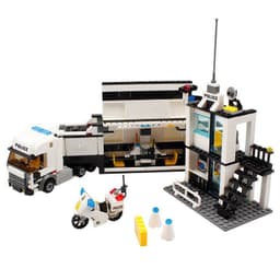 image-Classic Building Blocks Police Station Model Building Blocks DIY Building Toy Bricks Educational Toys