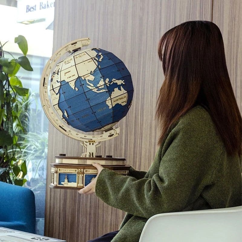image-Robotime Globe Earth 567pcs 3D Wooden Puzzle Games Ocean Map Ball Assemble Model Toys Xms Gift for Children Boys Dropshipping