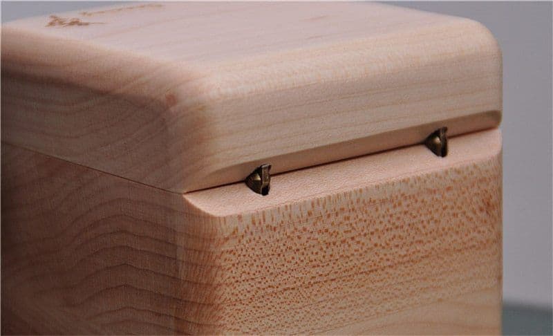 image-Chinese Valentine's Day gift male wooden music box