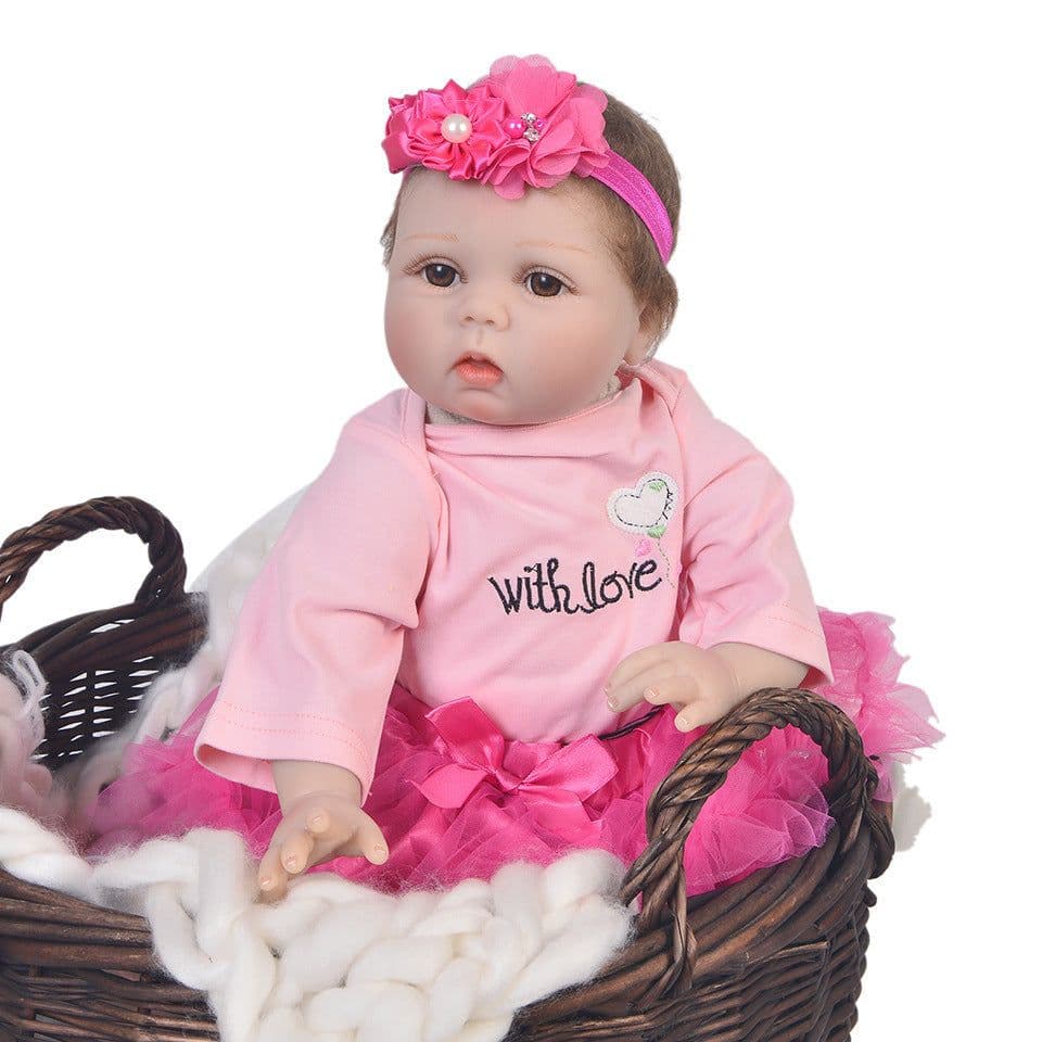 image-Simulation doll
