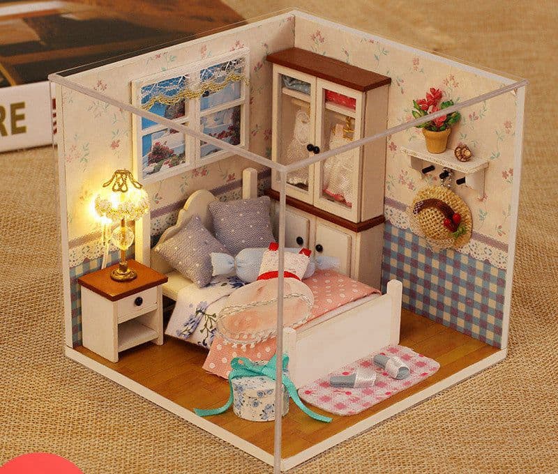 image-Small house model assembled villa house toy