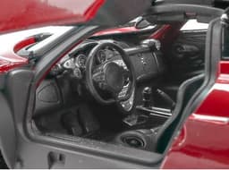 image-Willie 1:24 Pagani adult sports car model