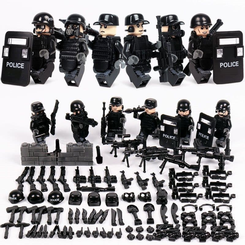 image-Military minifigures assembled children's toys