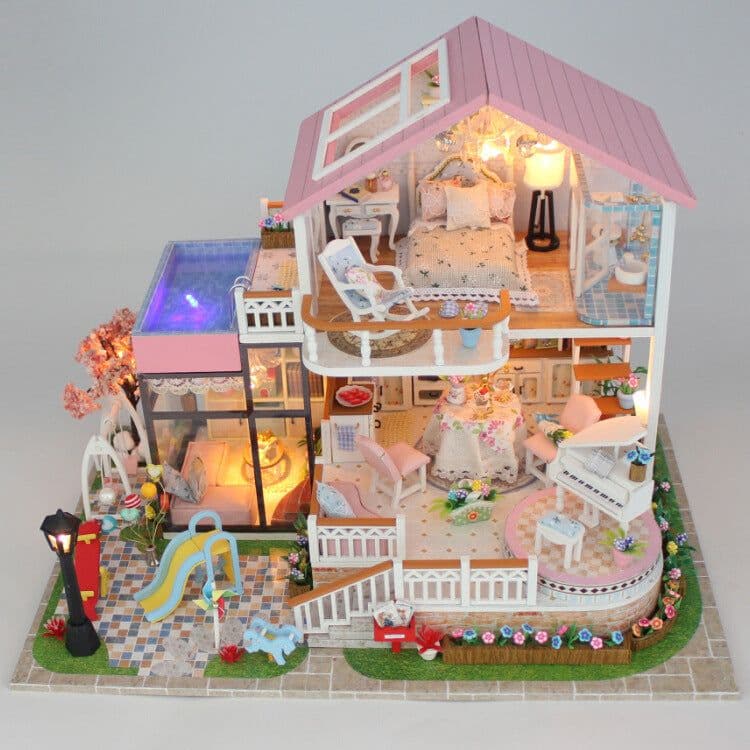 image-Creative Assembly Building Children's Day Toys