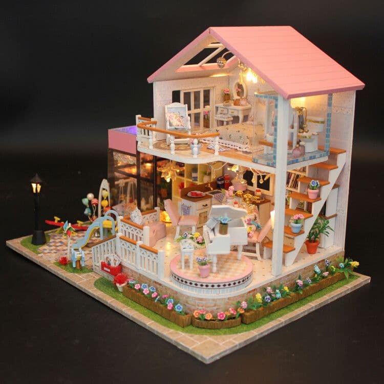 image-Creative Assembly Building Children's Day Toys