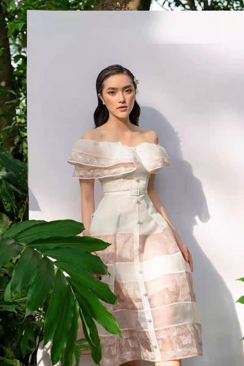 image-High Waist Slim And Fluffy White One-piece Dress