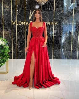 image-Women's Temperament Long Banquet Evening Dress Suspenders Sequined Large Skirt