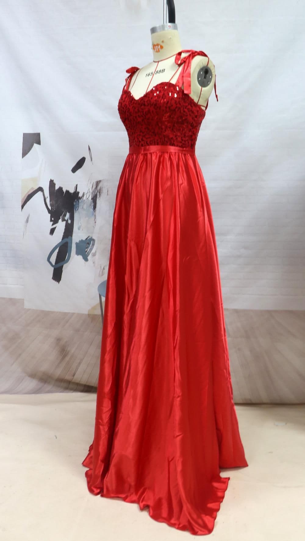 image-Women's Temperament Long Banquet Evening Dress Suspenders Sequined Large Skirt