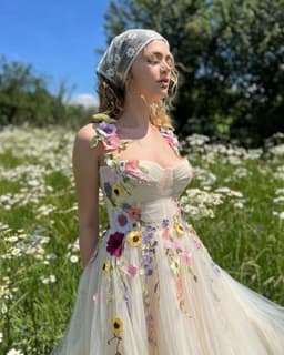 image-Light Champagne Tulle Prom Dress Sweetheart-Neck Flow