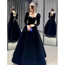 image-Atmospheric Red Long-sleeved Senior Evening Dress Woman