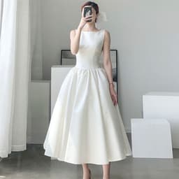 image-Graduation Travel Photo Minimalist Small Man Dress