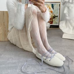 image-White retro Lace Fishnet Stockings Gardenia Bottoming Pantyhose Stockings