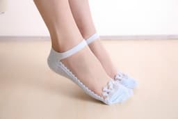 image-Invisible Breathable Lace Boat Socks Short Tube Ladies Socks