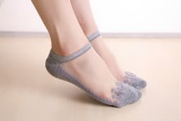 image-Invisible Breathable Lace Boat Socks Short Tube Ladies Socks