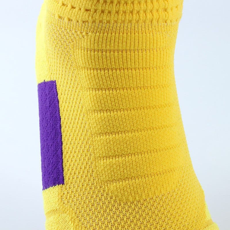 image-Men's Basketball Socks Letter High-top Thickening Moisture-absorbing Sports Tide Socks