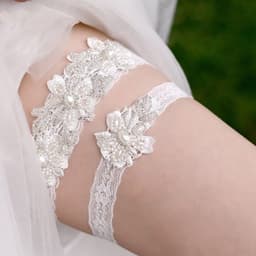 image-Sexy Lace Collar Leg Sleeve Thigh Loop