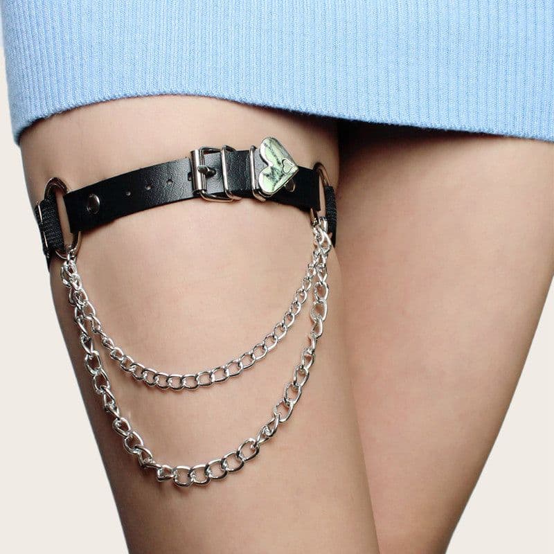 image-A Sex Heart Chain Elastic Leather Irregular Garter Belt