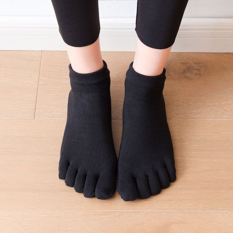 image-Combed Cotton All-inclusive Five-finger Socks Dot Glue Dance Yoga Socks