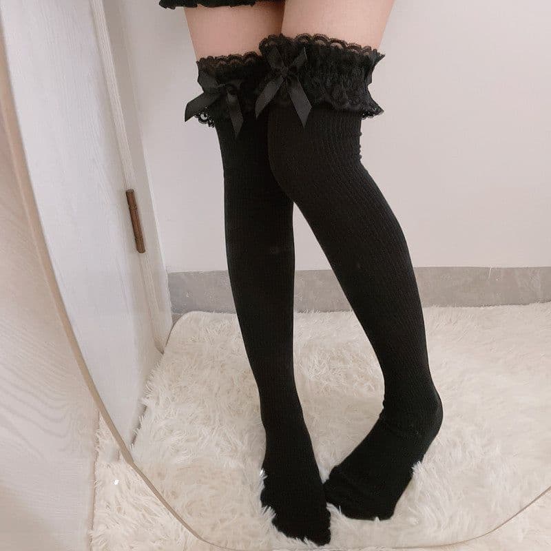 image-Japanese Over-the-knee Stockings Are Thin And Lace In Spring And Autumn